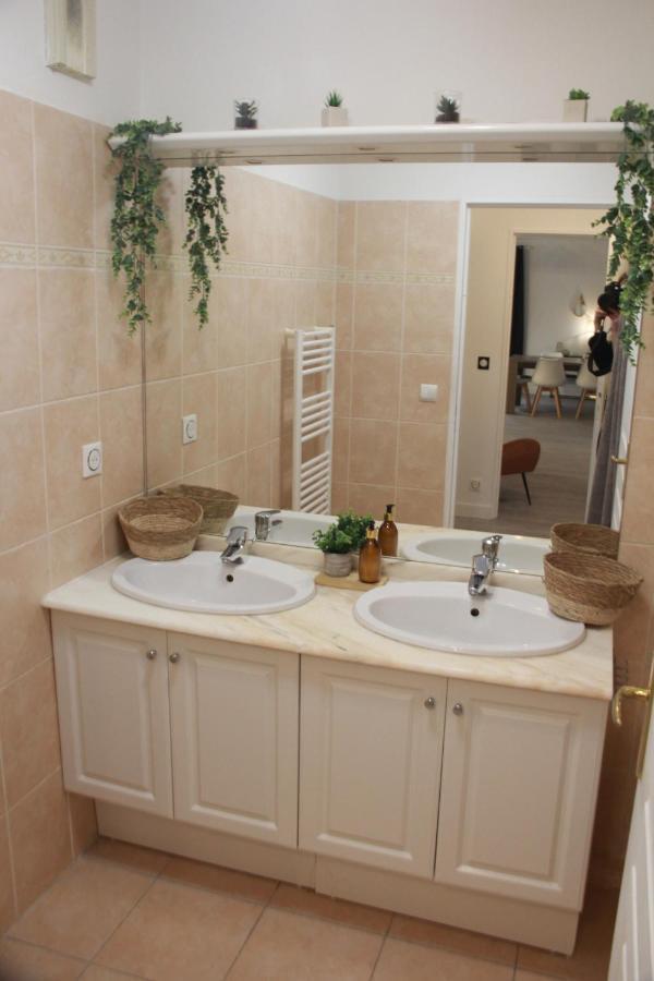 La Villa Ondine - Spacieux Appartement Sur Les Collines Nicoises - Piscine - 2 Parkings - Clim - Wifi Nice Bagian luar foto