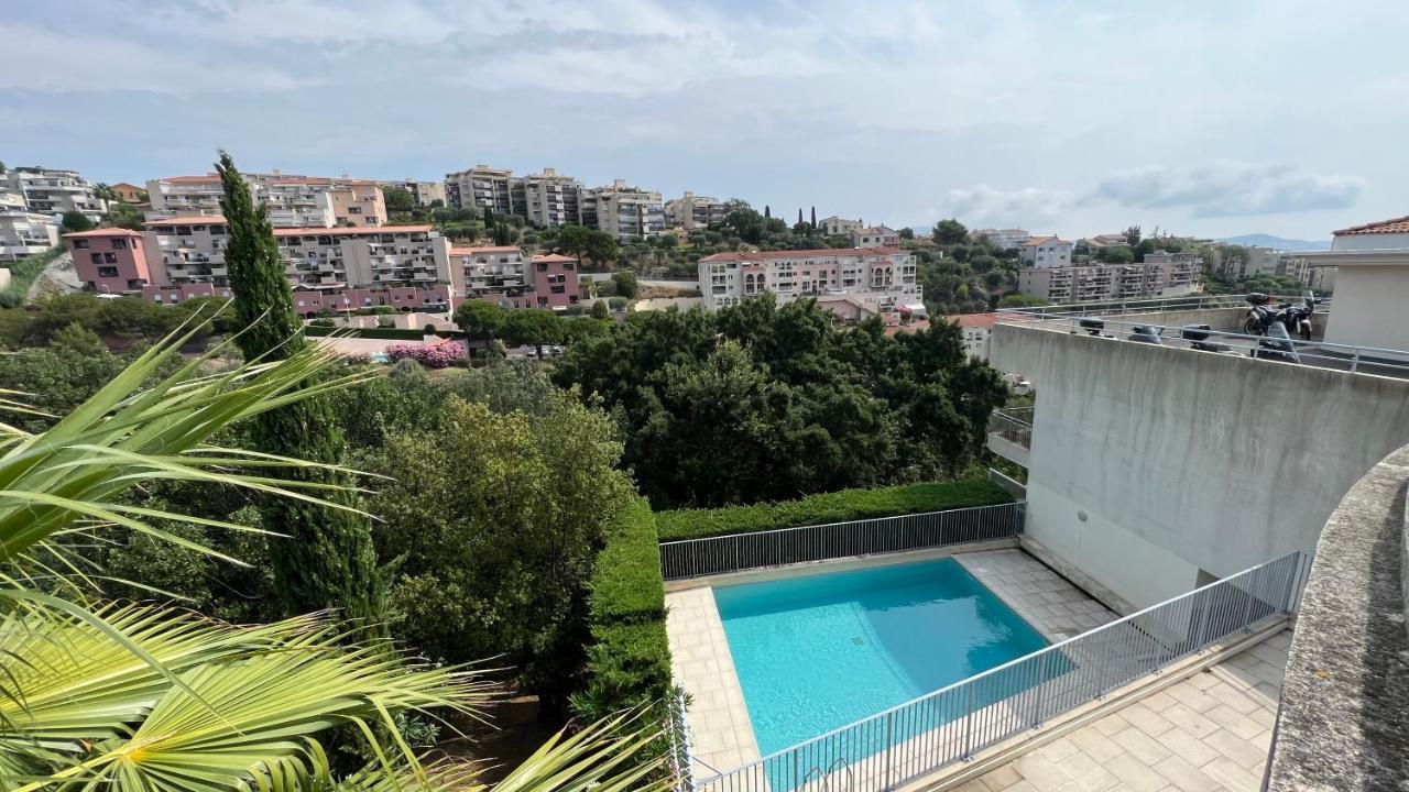 La Villa Ondine - Spacieux Appartement Sur Les Collines Nicoises - Piscine - 2 Parkings - Clim - Wifi Nice Bagian luar foto